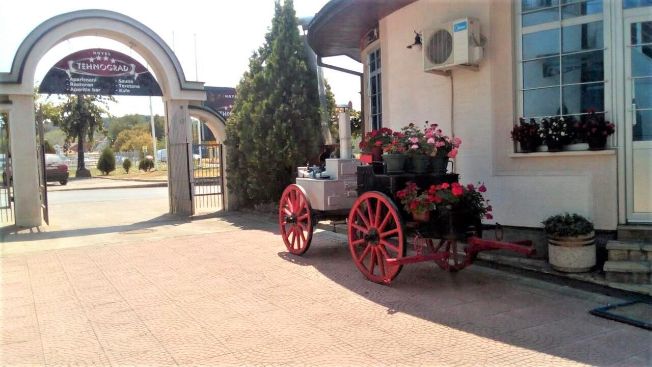Hotel Tehnograd Kraljevo Exteriér fotografie